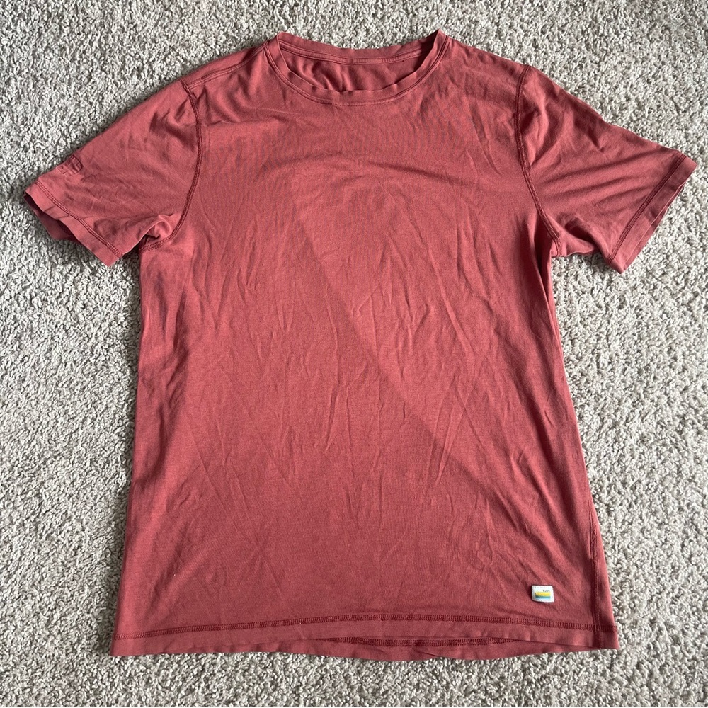 Vuori Men's Short Sleeve Tee in Dusty Rose